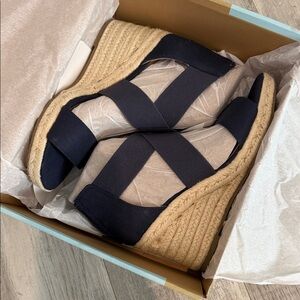 Life Stride Navy and Tan Wedge Sandals